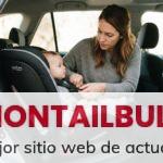 Madre ajustando una silla de coche para bebé